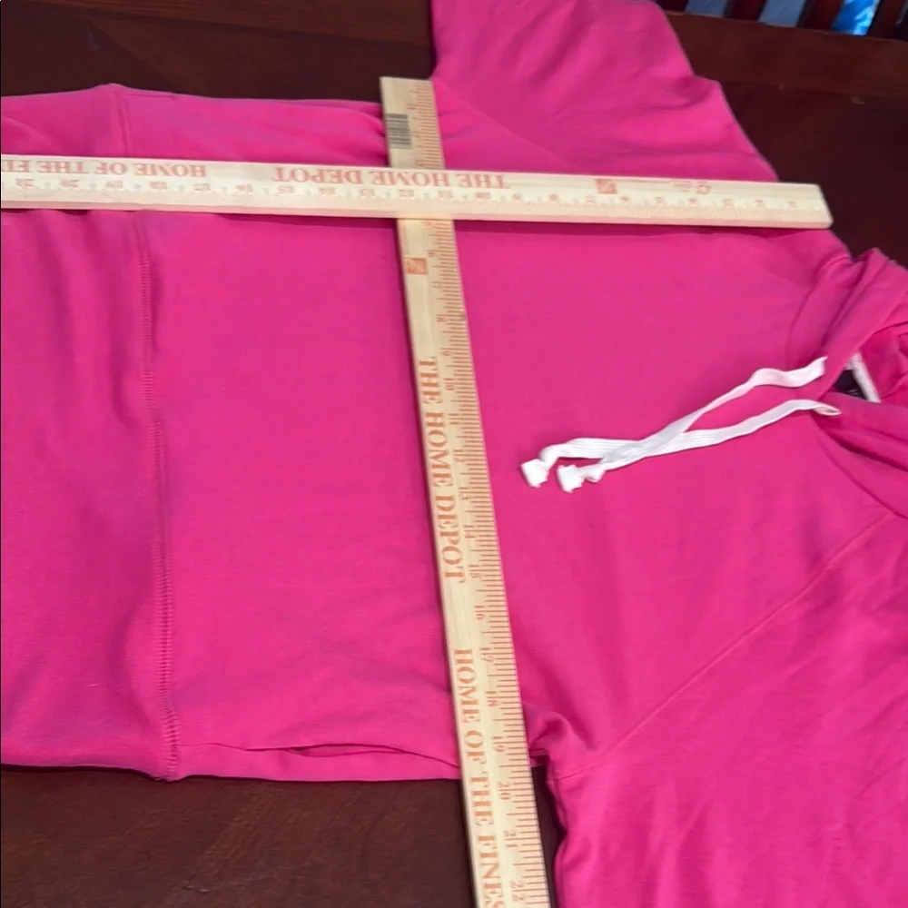 J. Crew Pink Hoodie with pockets Barbie pink barbiecore soft - Picture 10 of 10
